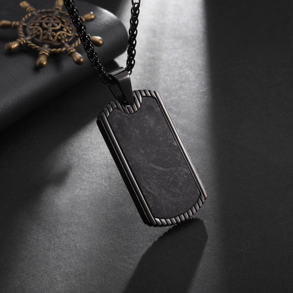 Кулон из углеродного волокна,  – обзор и цена Men Accessories List